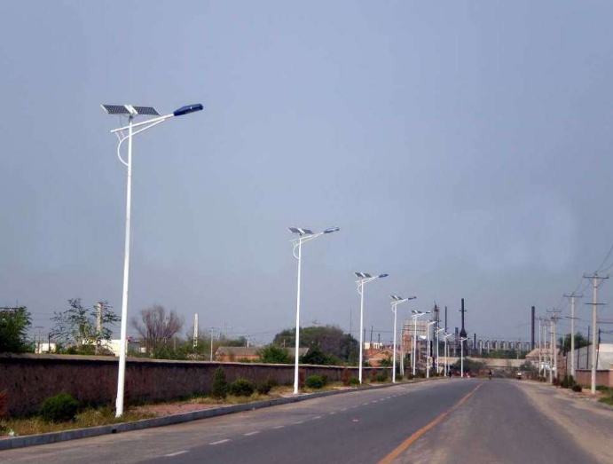  太陽能照明原理、組成及控制系統(tǒng)介紹.